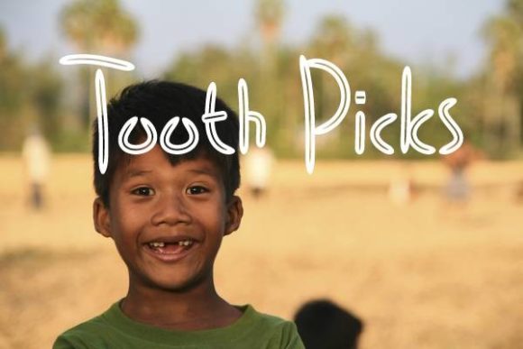Tooth Picks Font Review: A Playful Script for Creative Projects